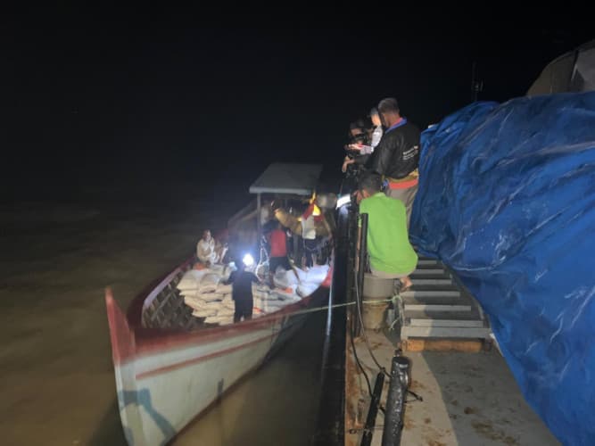 Bantuan Kemanusiaan TNI AL di Aceh